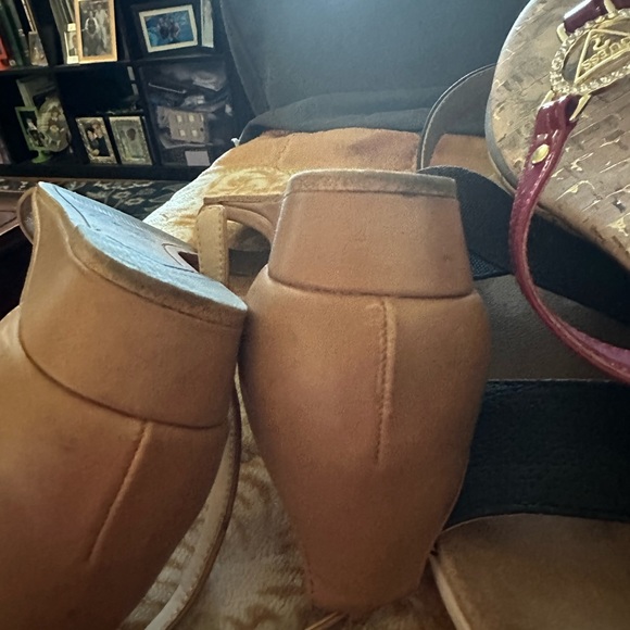 Beautiful  Aldo sandals in size 7.5 US - Picture 4 of 6